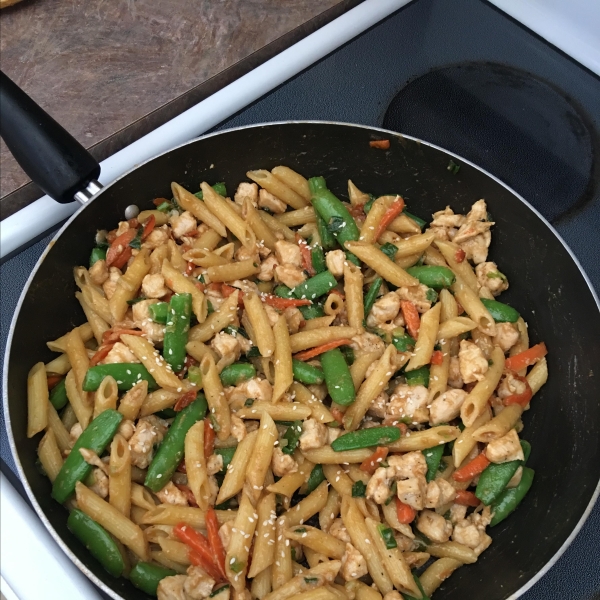 Chicken and Snow Pea Pasta