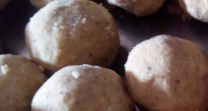 Besan Ladoo