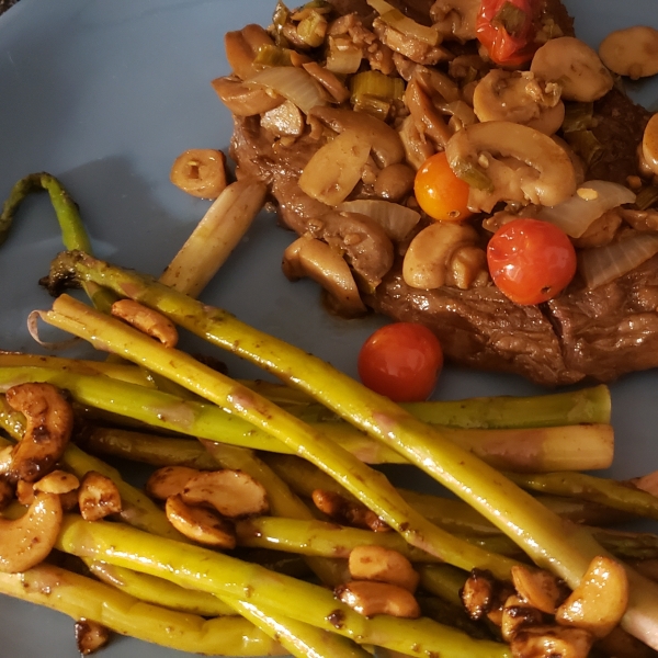 Asparagus and Cashews