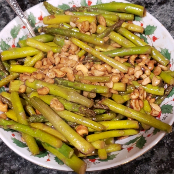 Asparagus and Cashews