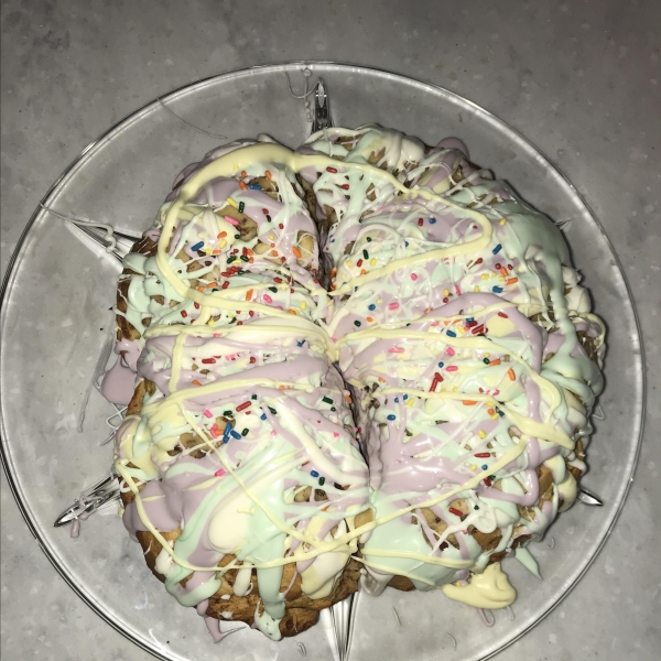 Super Easy Mardi Gras King Cake