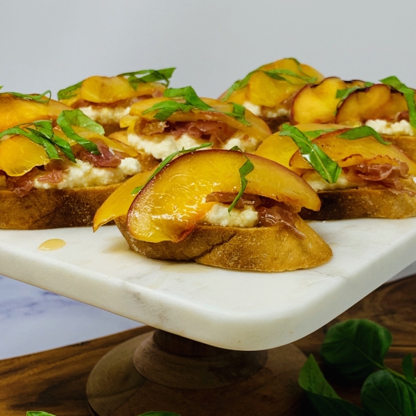 Grilled Peach and Ricotta Crostini