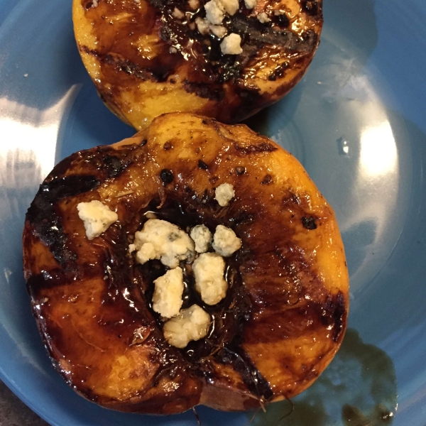 Grilled Peaches with Blue Cheese and Balsamic