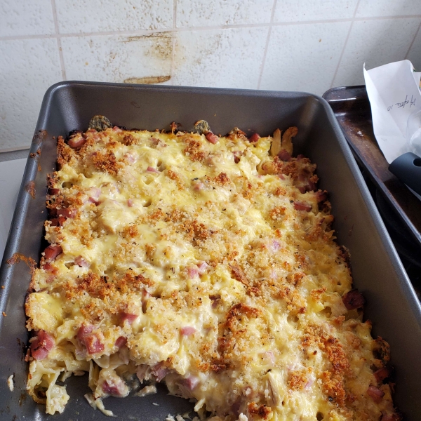 Creamy Chicken Cordon Bleu Casserole