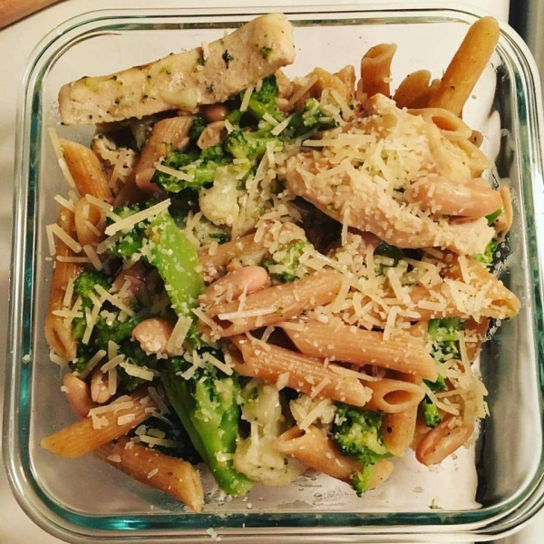 Whole-Family Pasta with Broccoli and Cauliflower