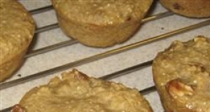 Quinoa Muffins with Peaches and Pecans