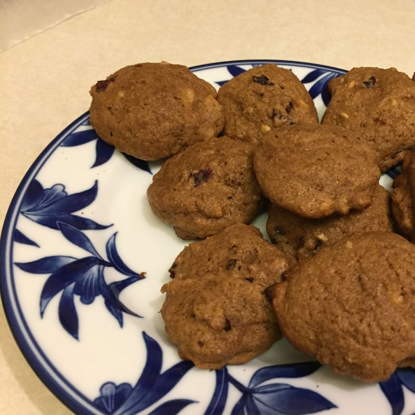 Applesauce Raisin Cookies I