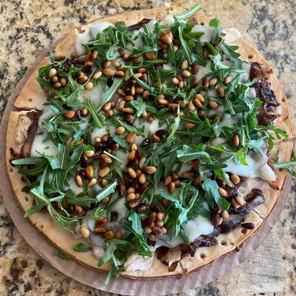 Caramelized Onion and Arugula Pizza