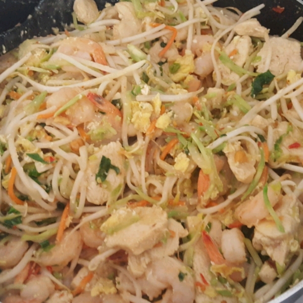 Easy Homemade Pad Thai