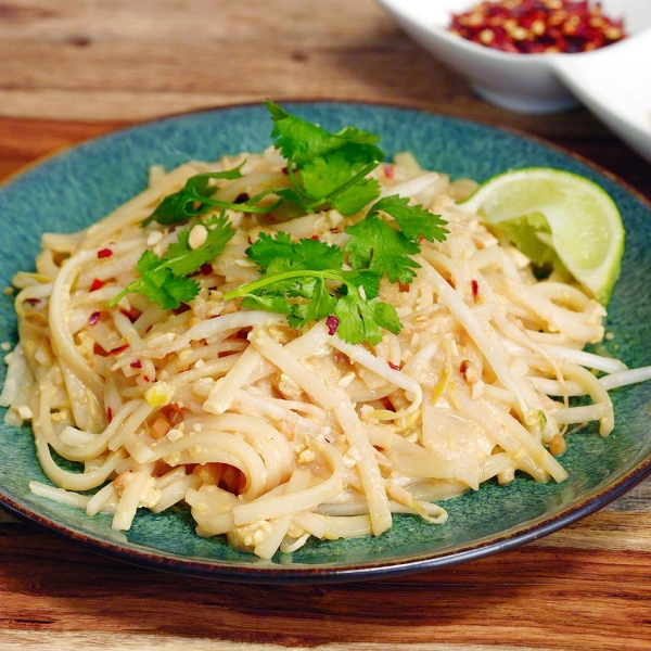 Easy Homemade Pad Thai