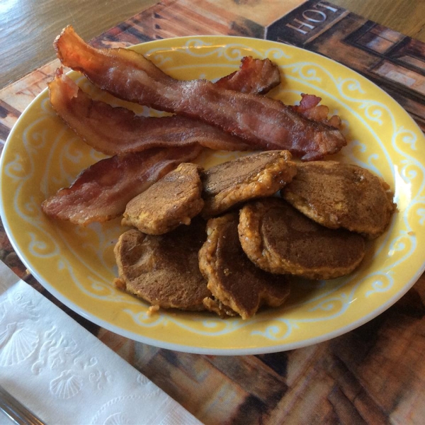 Paleo Pumpkin Pancakes