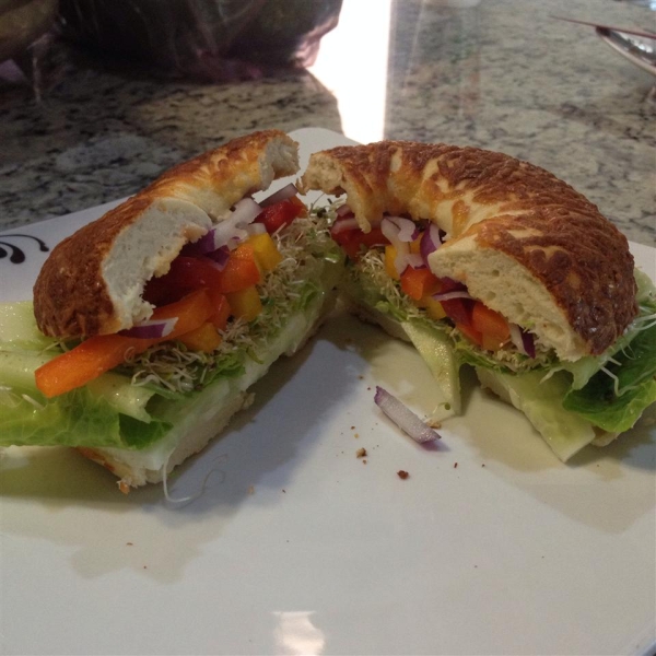 Fresh Veggie Bagel Sandwich