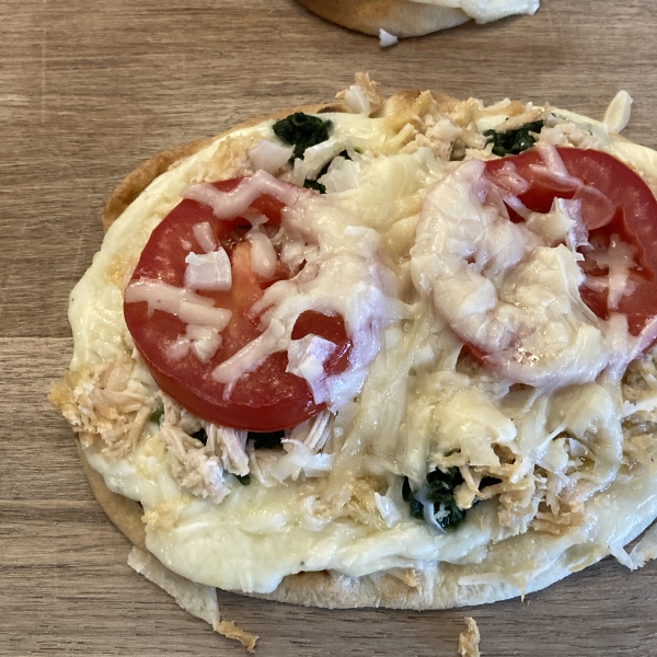 Chicken Florentine Flatbread Pizza