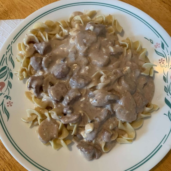 Easy Slow Cooker Beef Stroganoff