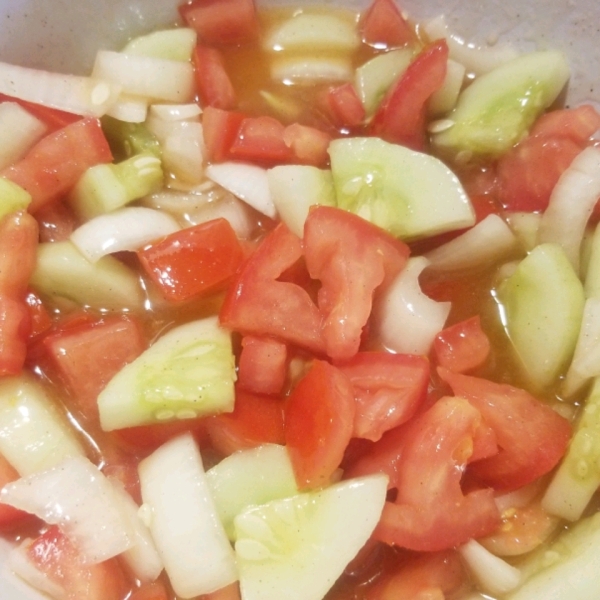 Tomato Cucumber Onion Salad