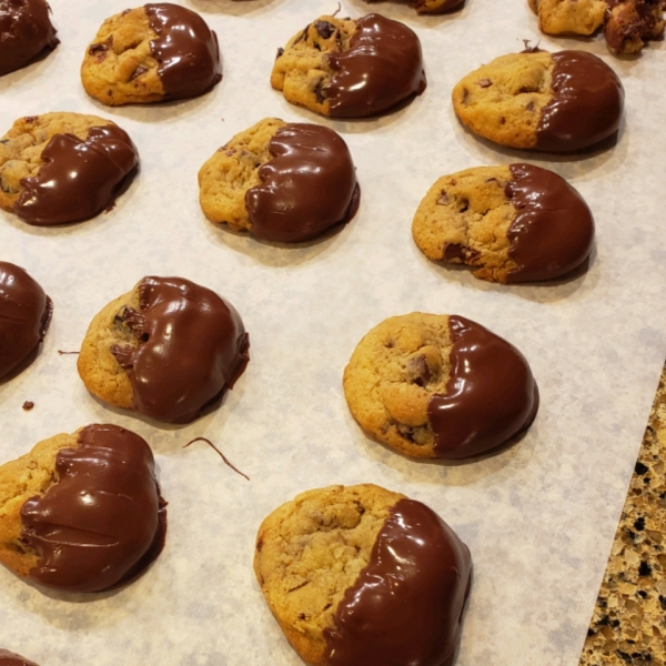 Cranberry Chocolate-Dipped Cookies