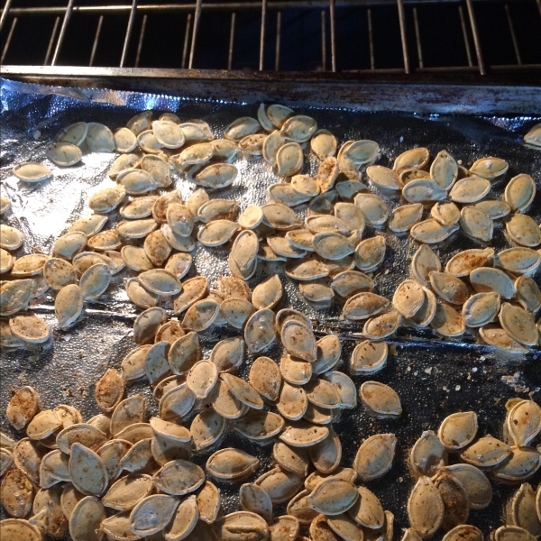 Spicy Roasted Pumpkin Seeds
