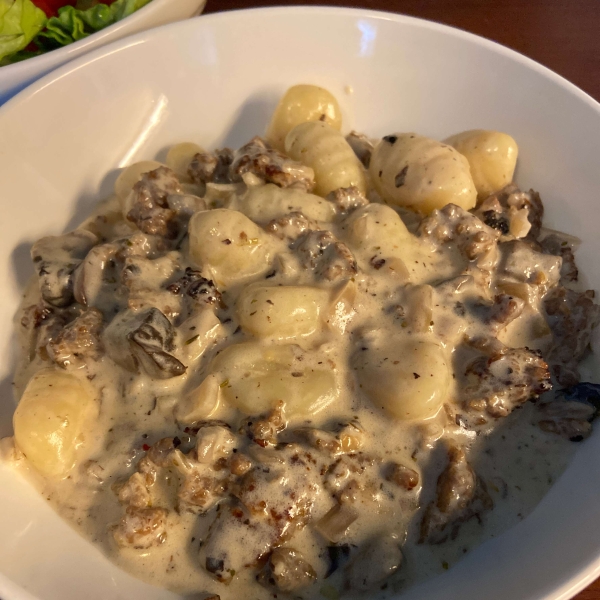 Creamy Sausage and Mushroom Gnocchi Skillet