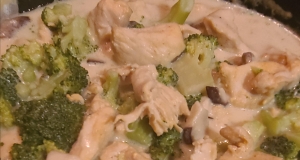 Chicken & Broccoli Alfredo with Fettucine