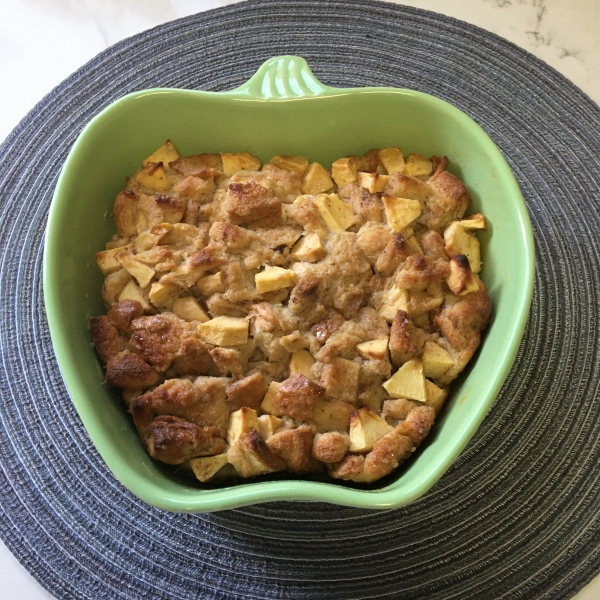 Easy Apple Bread Pudding