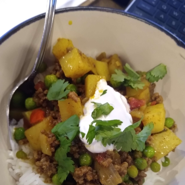 Keema Aloo (Ground Beef and Potatoes)