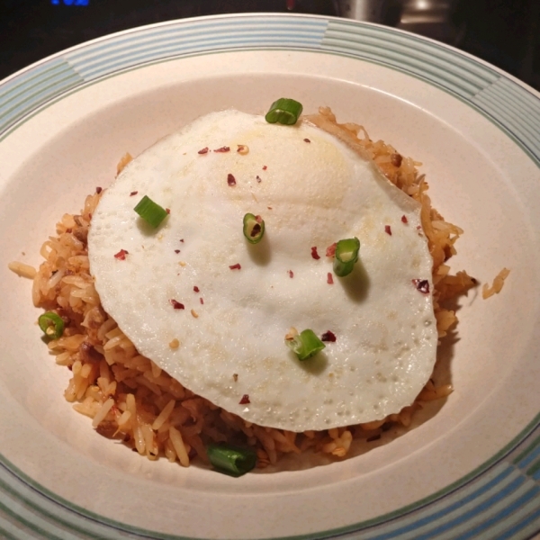 Kimchi Fried Rice (Kimchi Bokkeumbap)