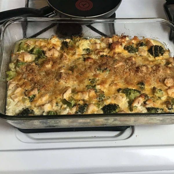Cheddar Broccoli and Chicken Casserole from Country Crock®