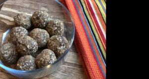 Raw Vegan Gingerbread Balls