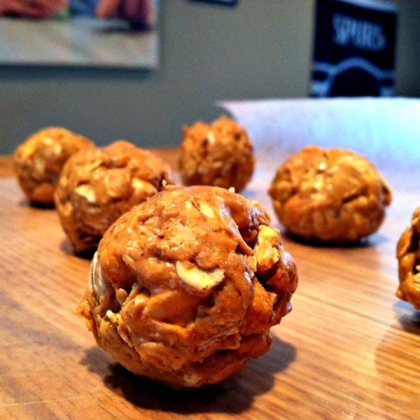 Peanut Butter Clusters