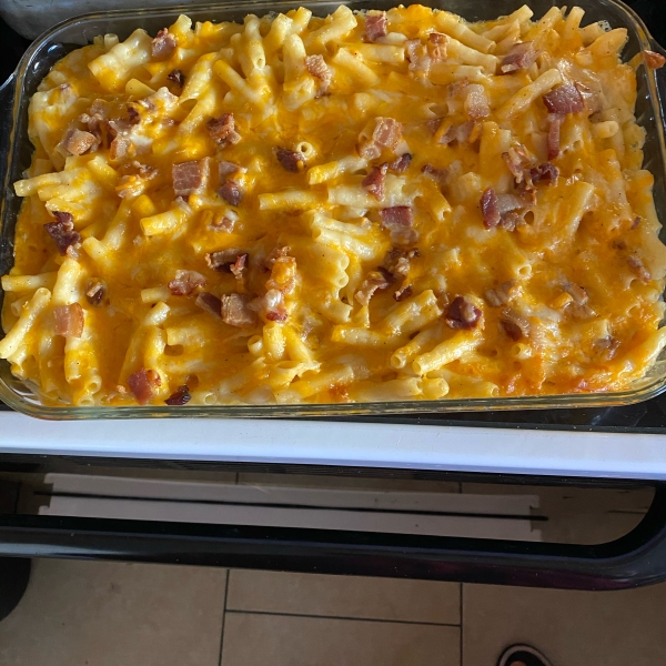 Cheddar-Bacon Mac and Cheese