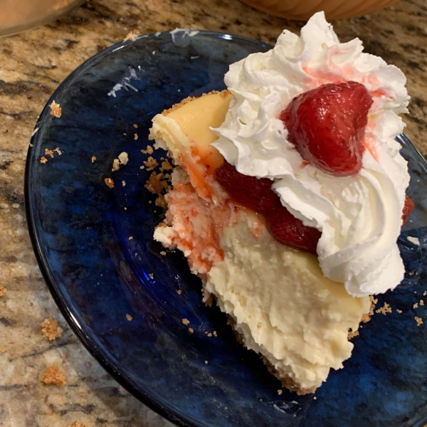 Easy Sour Cream Cheesecake