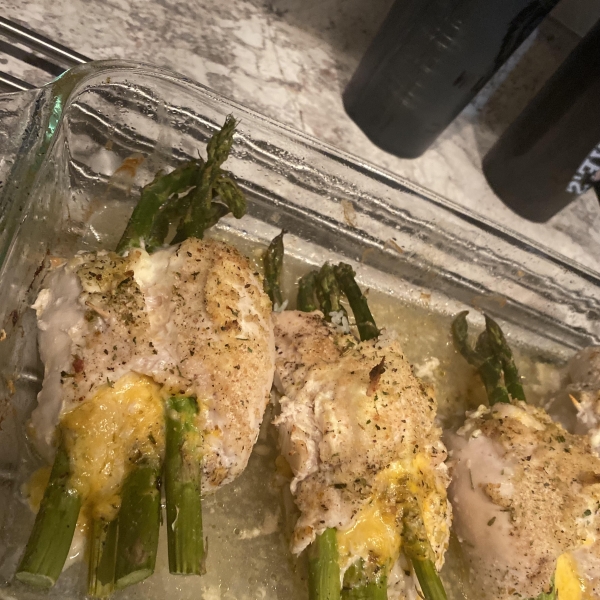 Asparagus and Mozzarella Stuffed Chicken Breasts