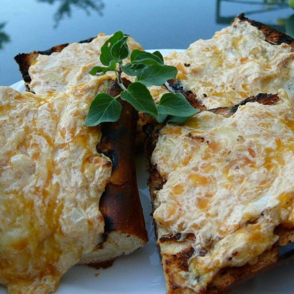 Unbelievable Grilled Garlic Bread