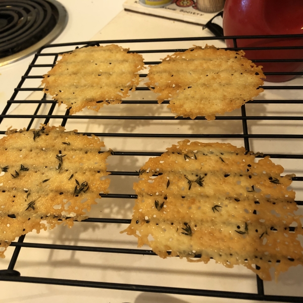 Rosemary Garlic Parmesan Crisps