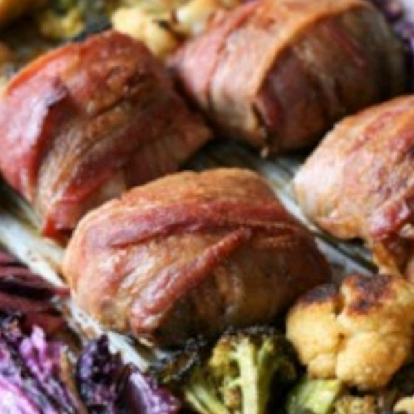 Keto Smoky Chicken and Vegetable Sheet Pan Dinner