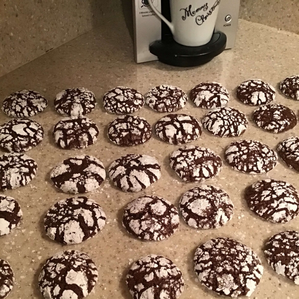 Chocolate Crinkle Cookies