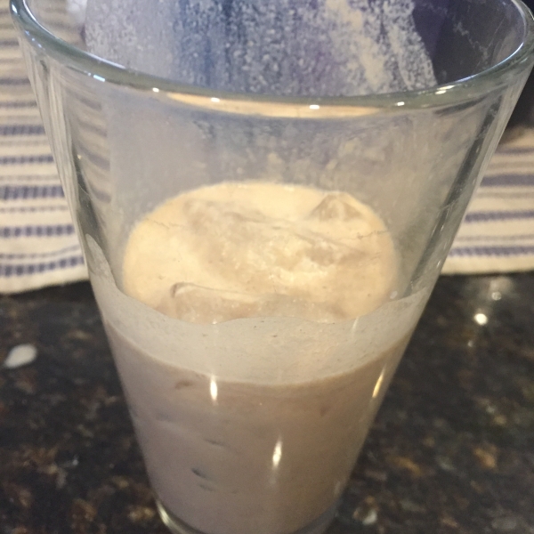 Low-Carb Chocolate Peanut Butter Smoothie