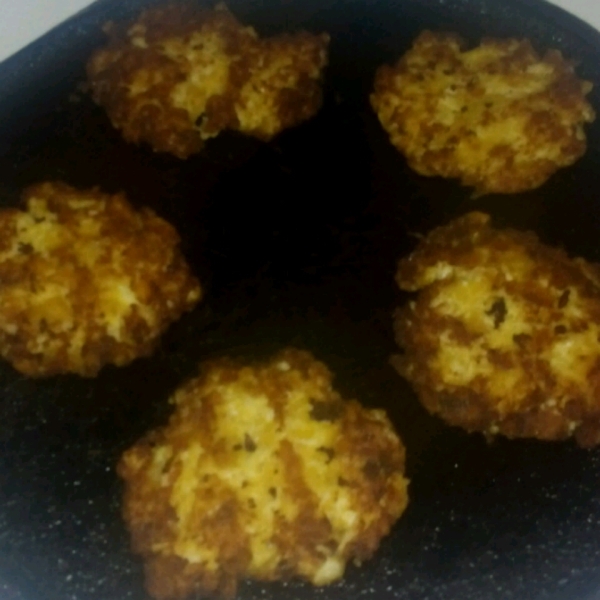 Aunt Ruth's Crab Cakes