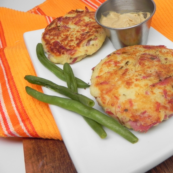 Corned Beef Hash Cakes