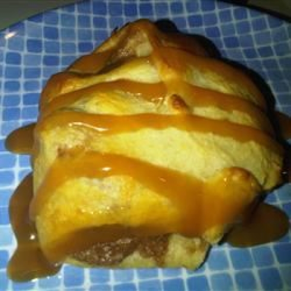 Crescent Roll Apple Turnovers