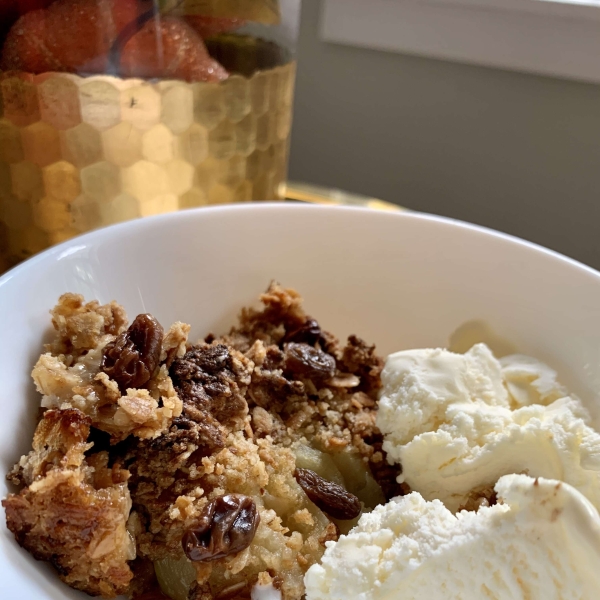 Hasselback Apples with Granola Streusel