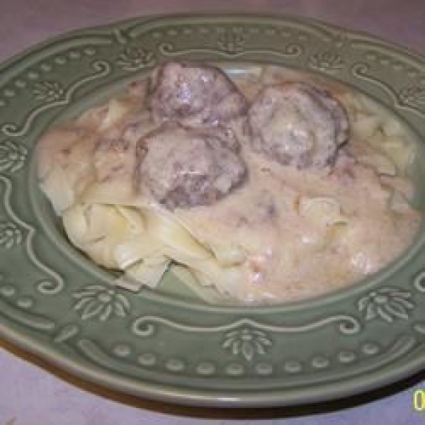 Finnish Meatballs (Lihapyorykoita)