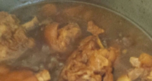 Paksiw na Pata (Pig's Feet Stew)