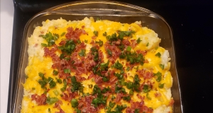 Garlic Mashed Potatoes with Roasted Garlic Cheddar and Bacon