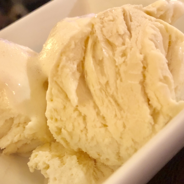Creamy Lemon Grass Ice Cream