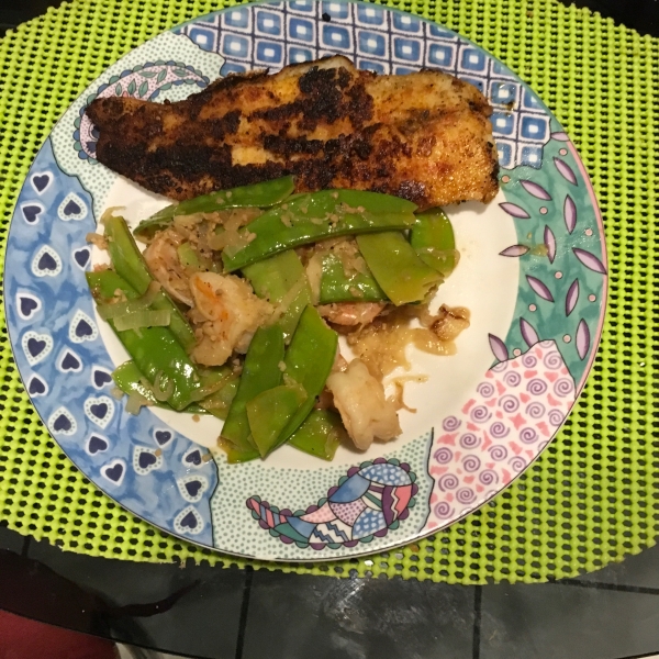 Shrimp with Ginger and Snow Peas