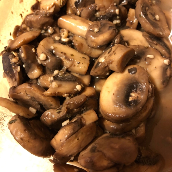 Herbed Mushrooms with White Wine