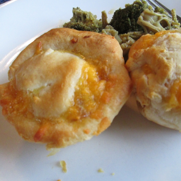 Bacon & Egg Biscuit Cups