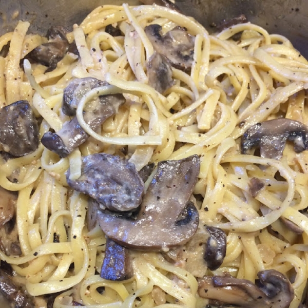 Easy Cremini Mushroom Pasta