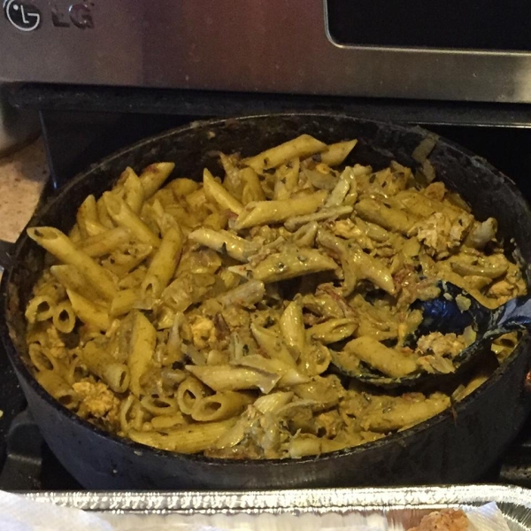 Phenomenal Chicken and Pasta in Creamy Pesto Sauce